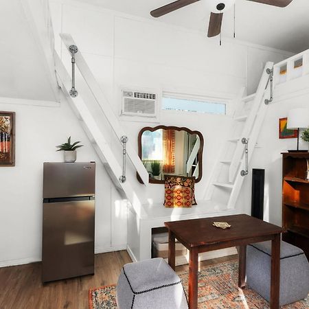 Cozy Tiny Home On An Eco Farm Austin Exterior photo